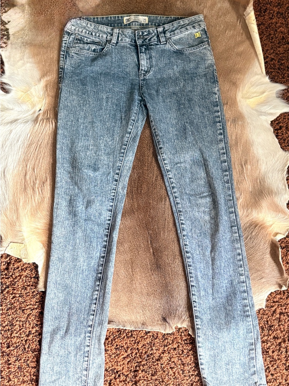 DC Men’s / Unisex Light Blue Acid-Wash Skinny Jeans Size 29